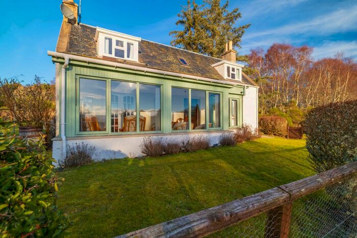 4 Bedroom Detached House For Sale In Dulnain Bridge, Grantown-On-Spey, Highland, PH26