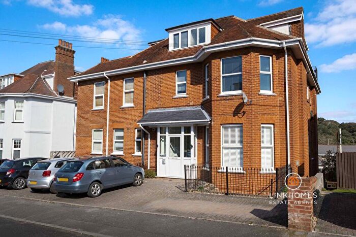 2 Bedroom Apartment For Sale In Burnaby Road, Bournemouth, BH4