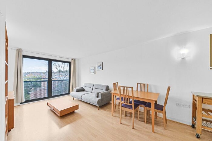 1 Bedroom Flat To Rent In Deals Gateway, London, SE13