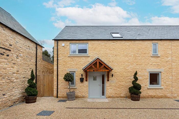 3 Bedroom Semi Detached House For Sale In Bridle Cottage, Withington, GL54