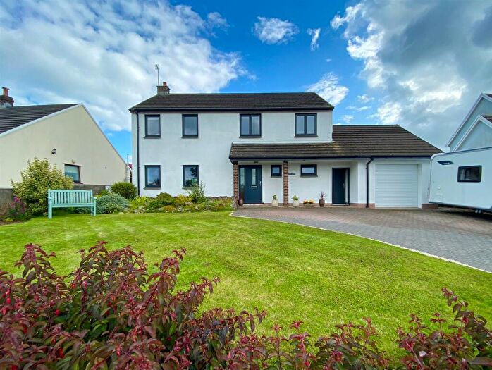 4 Bedroom Detached House For Sale In Paskeston Lane, Milton, Tenby, SA70