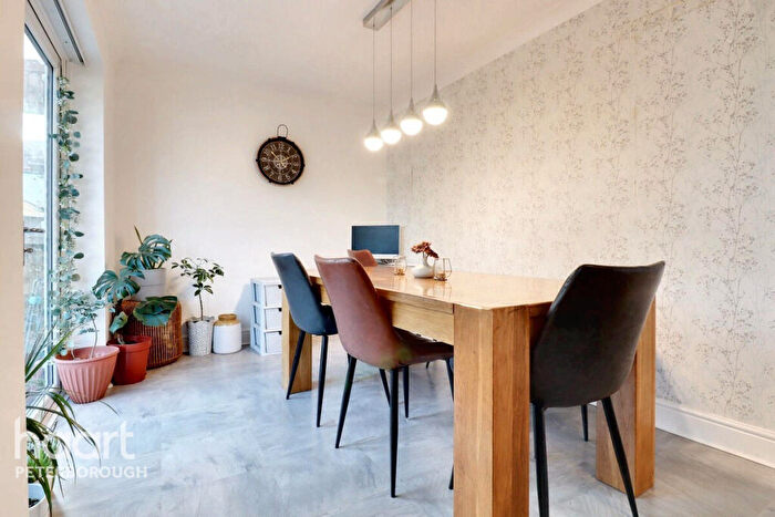 4 Bedroom Detached House For Sale In Beccelm Drive, Crowland, PE6