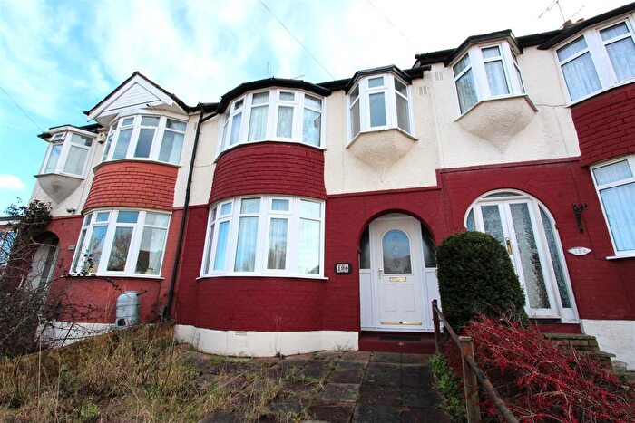 3 Bedroom Terraced House For Sale In Woodlands Road, Gillingham, ME7