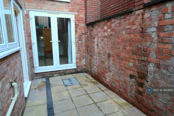 1 Bedroom Flat To Rent In Colwyn Road, Northampton, NN1