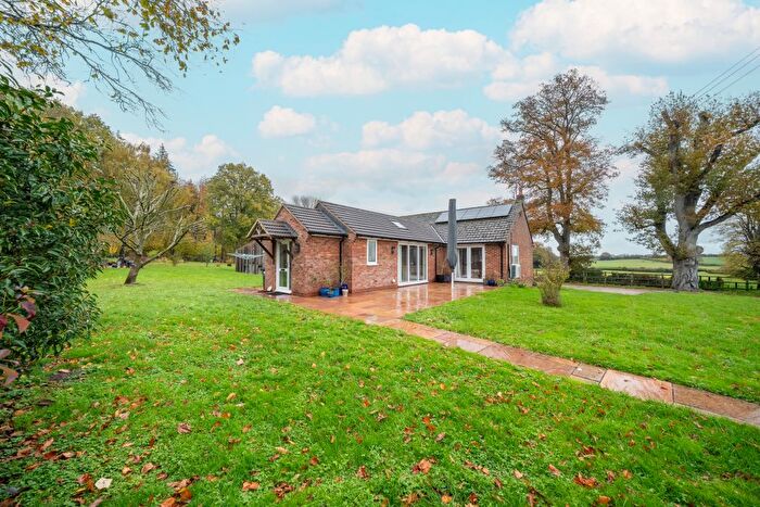 4 Bedroom Bungalow For Sale In Ramridge Park, Andover, SP11