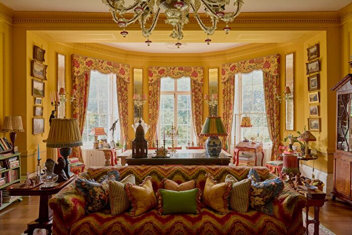 2 Bedroom Flat For Sale In Binderton House, Chichester, West Sussex, PO18