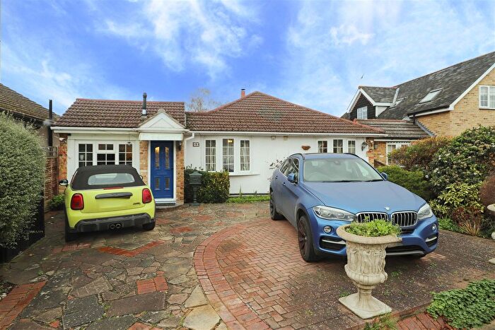 4 Bedroom Detached Bungalow For Sale In Willow Avenue, Denham, UB9