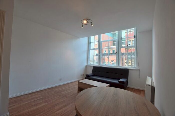 1 Bedroom Flat To Rent In Blenheim House, - Westgate Road, Newcastle City Centre, Tyne And Wear, NE1