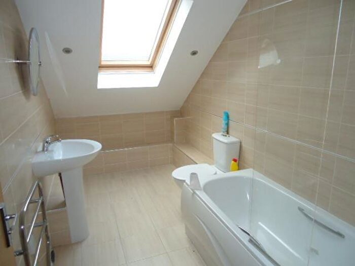 1 Bedroom Flat To Rent In Knightsbridge Court, Liverpool, L14
