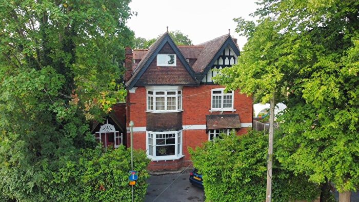 7 Bedroom Detached House For Sale In Cherry Orchard, Staines-Upon-Thames, Surrey, TW18