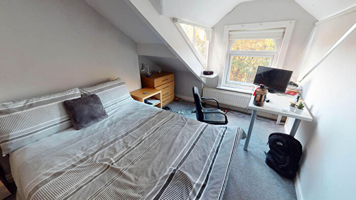 4 Bedroom House To Rent In St Michaels Road, Leeds, LS6