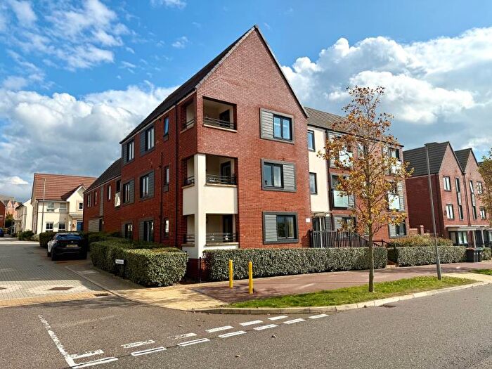 2 Bedroom Apartment To Rent In Apollo Avenue, Fairfields, MK11