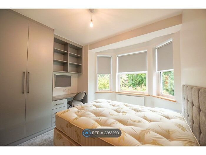 9 Bedroom Detached House To Rent In Redlands Road, Reading, RG1