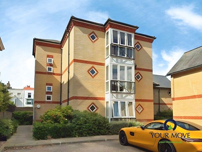 2 Bedroom Flat For Sale In Priory Courtyard, Ramsgate, Kent, CT11
