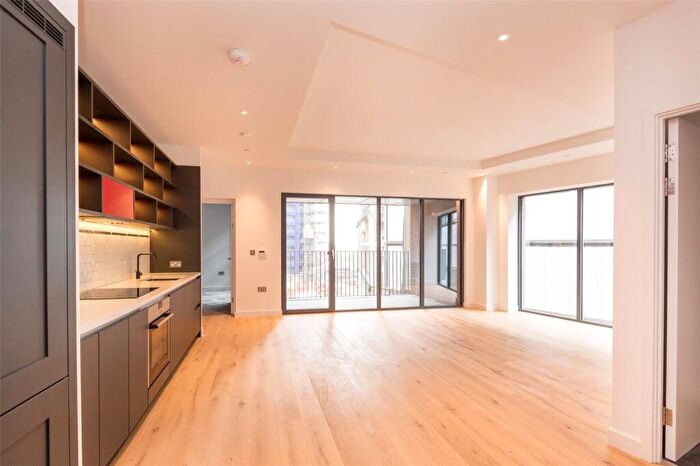 2 Bedroom Apartment To Rent In Modena House, Lyell Street, London, E14