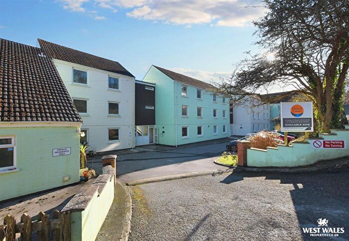 3 Bedroom Flat To Rent In Haven Court, Little Haven, Haverfordwest, SA62