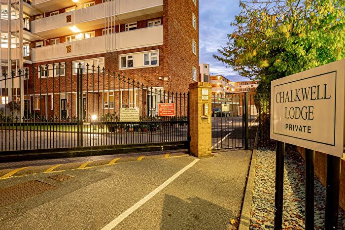 1 Bedroom Flat For Sale In London Road, Westcliff-On-Sea, SS0