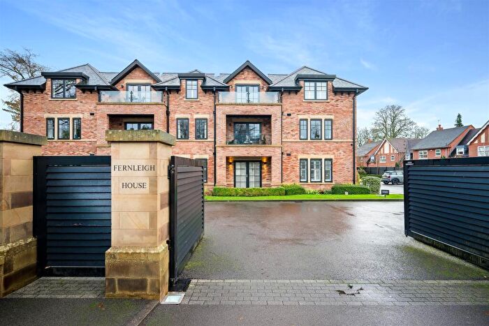3 Bedroom Penthouse To Rent In Alderley Road, Wilmslow, SK9