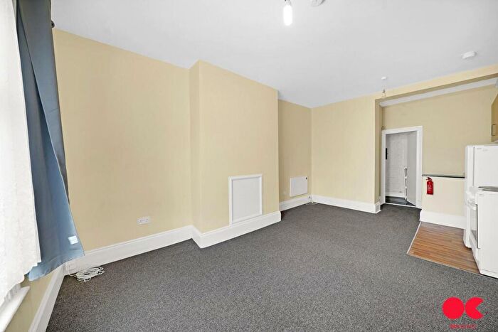 Studio To Rent In Leytonstone Road, Stratford, E15