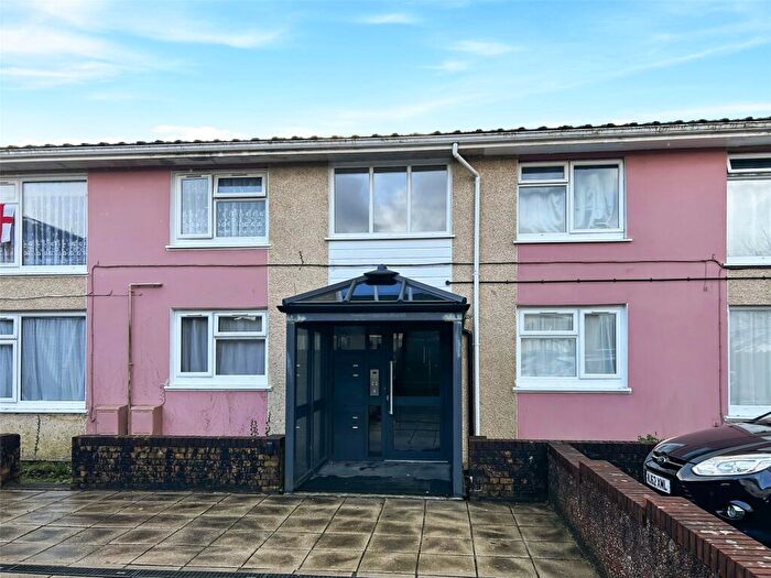 1 Bedroom Apartment For Sale In Kinsman Estate, Bodmin, Cornwall, PL31