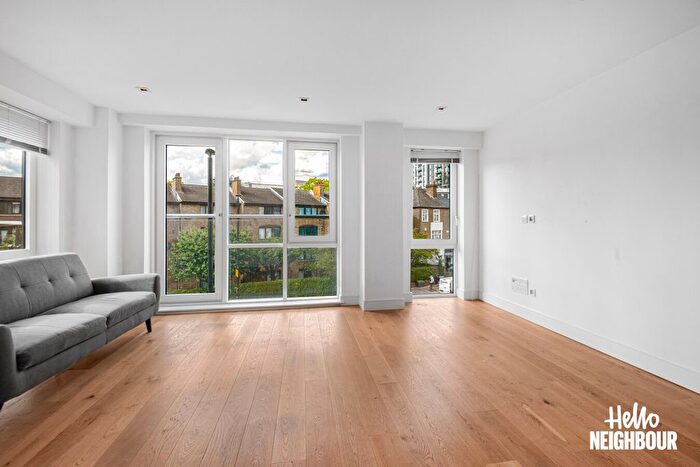 2 Bedroom Flat To Rent In Belvedere House, Kew Bridge Road, Brentford, TW8