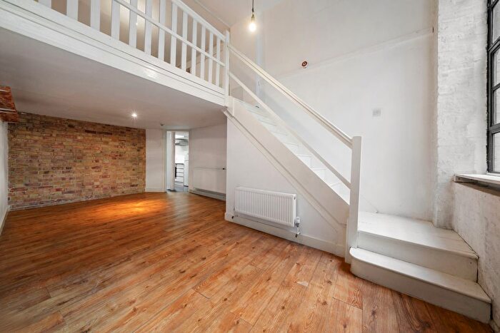 1 Bedroom Flat To Rent In Tudor Road (), South Hackney, London, E9