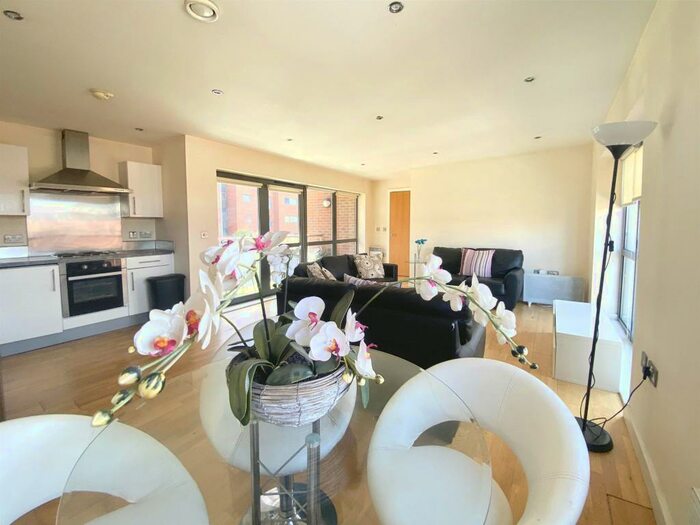 2 Bedroom Flat To Rent In Leeds Street, Liverpool, L3