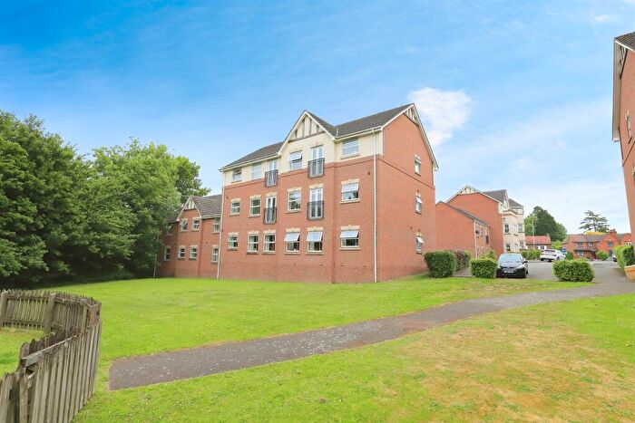2 Bedroom Apartment For Sale In Newlands Close, Hagley, Stourbridge, DY9