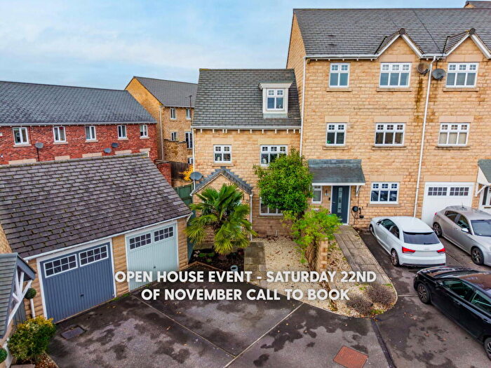 3 Bedroom Town House For Sale In Knoll Mews, Woolley Grange, S75