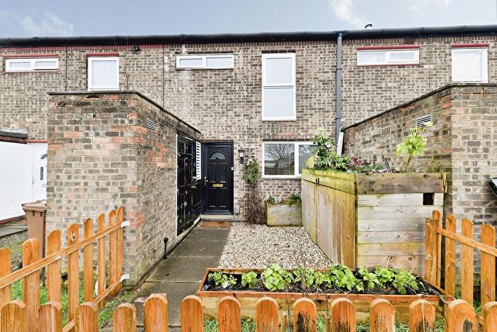 3 Bedroom Terraced House For Sale In Ripon Road, Stevenage, SG1