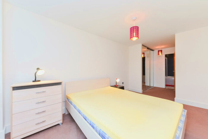 1 Bedroom Flat To Rent In Millharbour, London, E14