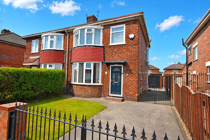 3 Bedroom Semi-Detached House For Sale In Drake Road, Wheatley, Doncaster, DN2