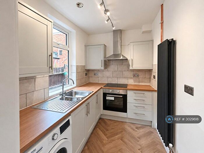 3 Bedroom Terraced House To Rent In Ivy Road, Leicester, LE3