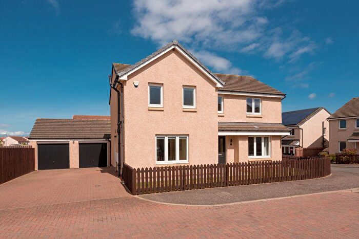 4 Bedroom Detached House For Sale In Meikle Park Road, Dunbar, East Lothian, EH42