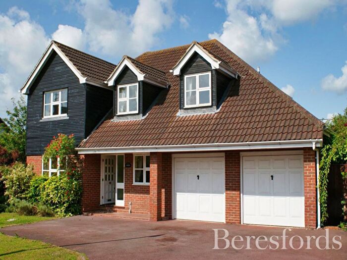 4 Bedroom Detached House For Sale In Chalklands, Sandon, CM2