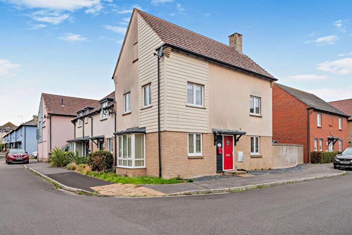 3 Bedroom End Terrace House For Sale In The Poppies, Wool, BH20