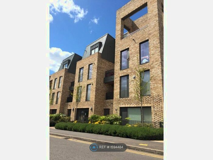 2 Bedroom Flat To Rent In Zeis Building, London, NW7