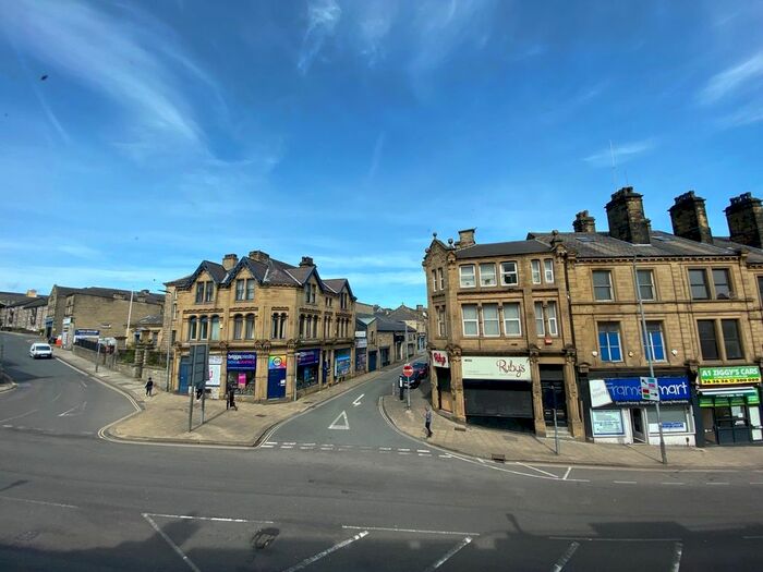 1 Bedroom Flat To Rent In Bull Green, Halifax, HX1