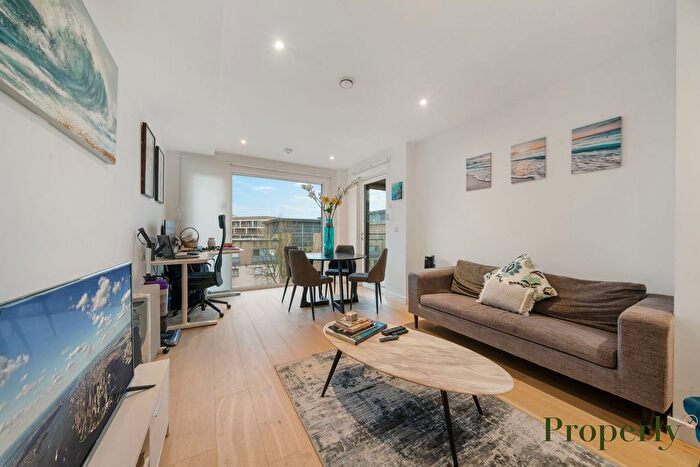 1 Bedroom Flat To Rent In Pentonville Road, Eyre Court, N1