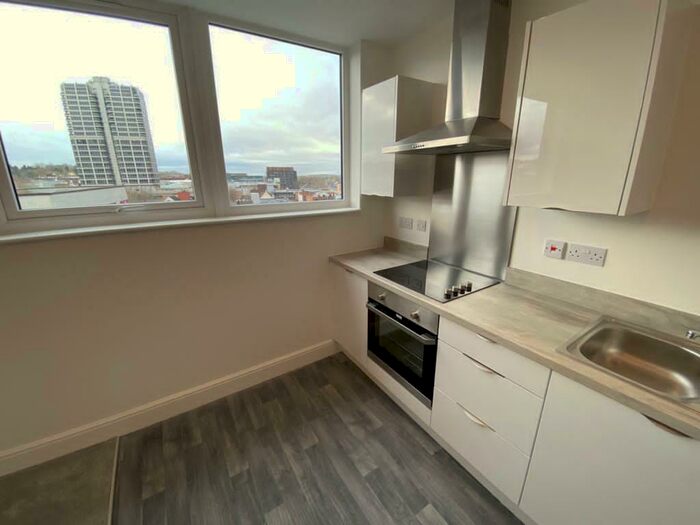 1 Bedroom Apartment To Rent In The Lock, Swindon Town Centre, SN1