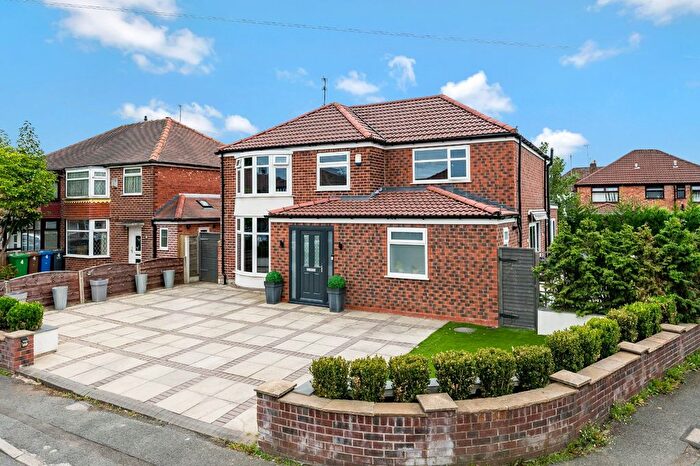 4 Bedroom Detached House For Sale In Selsey Drive, East Didsbury, Manchester, M20