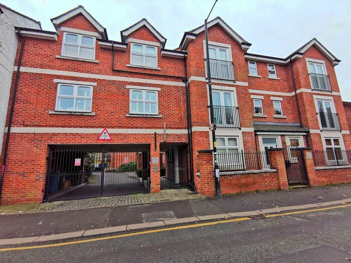 2 Bedroom Flat To Rent In The Forge, Beech Road, M21