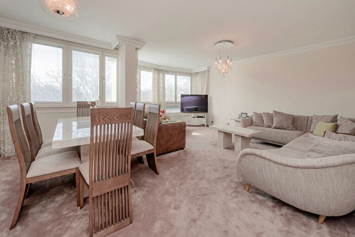 4 Bedroom Flat For Sale In Hyde Park Crescent, W2