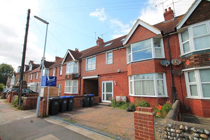 2 Bedroom Flat To Rent In Thurlow Road, Worthing, BN11