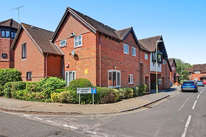 1 Bedroom Flat For Sale In St. Bonnet Drive, Bishops Waltham, SO32