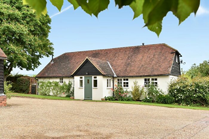 2 Bedroom Cottage To Rent In Leigh, Tonbridge, TN11