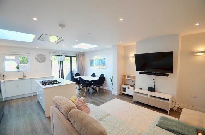 3 Bedroom Semi-Detached House To Rent In Lawrence Drive, Ickenham, UB10