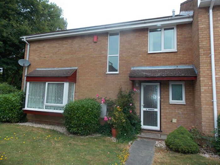 4 Bedroom Semi Detached House For Sale In Olivers Mill, New Ash Green, DA3