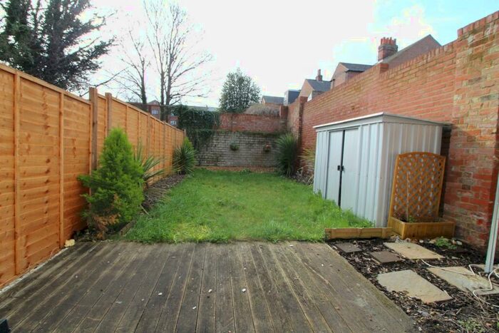 1 Bedroom Apartment To Rent In South Street, Reading, RG1