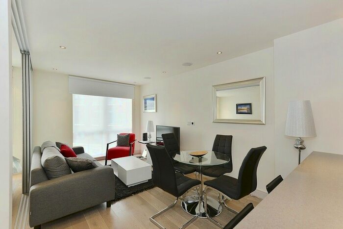 1 Bedroom Flat To Rent In Chelsea Creek, Fulham, SW6